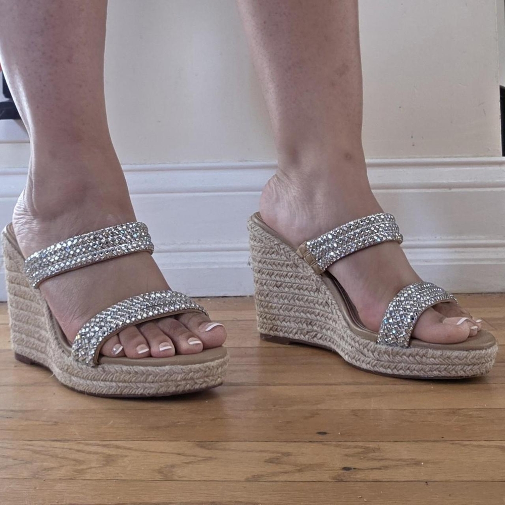 ☆Steve Madden Silver and Tan Wedge Sandals☆ - Picture 2 of 3